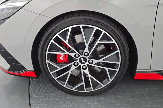 Hyundai AVANTE 2.0 N — пробег 39 336 км — фото 5 из 5