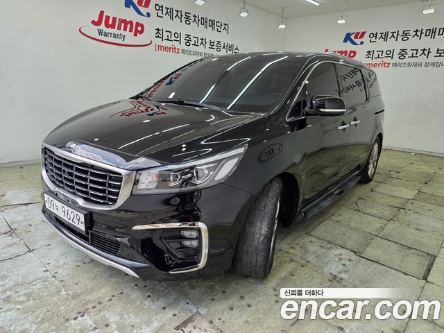 Kia Carnival 9-Seater Noblesse Special — пробег 144 700 км — фото 1 из 5