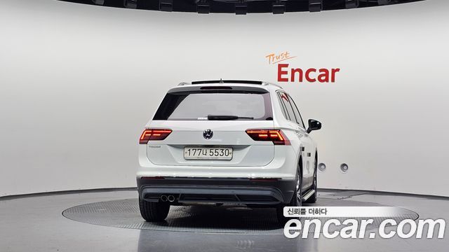 Volkswagen Tiguan 2.0 TDI Prestige — пробег 51 672 км — фото 4 из 5