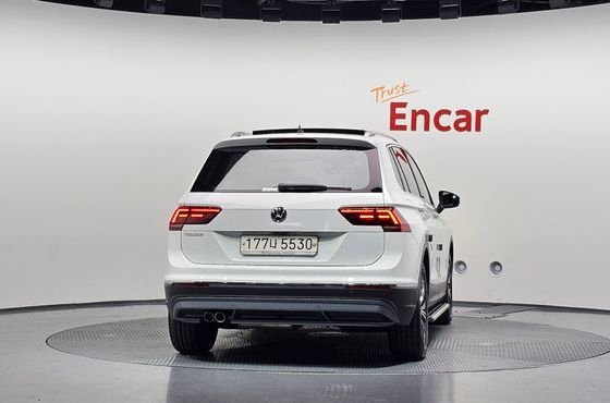 Volkswagen Tiguan 2.0 TDI Prestige — пробег 51 672 км — фото 4 из 5