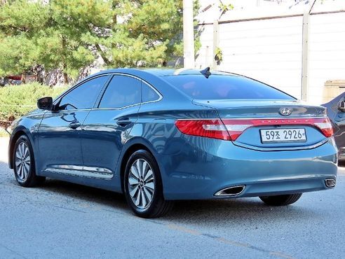Hyundai Grandeur Premium — пробег 127 055 км — фото 3 из 5