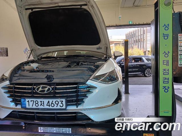 Hyundai Sonata 2.0 Inspiration — пробег 182 560 км — фото 1 из 2