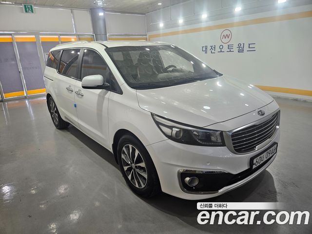 Kia Carnival 9-seater Luxury — пробег 161 163 км — фото 2 из 5
