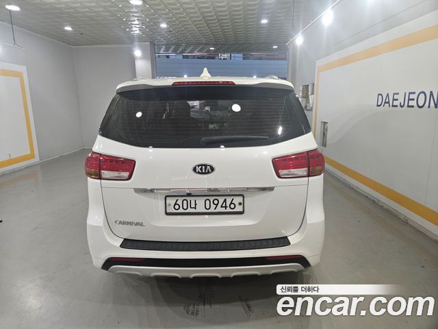 Kia Carnival 9-seater Luxury — пробег 161 163 км — фото 5 из 5