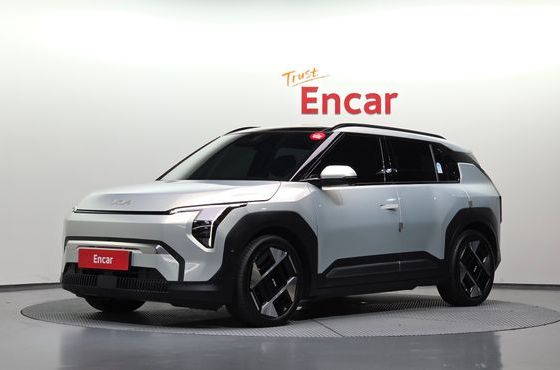 Kia EV3 Standard 2WD Earth — пробег 24 970 км — фото 1 из 5