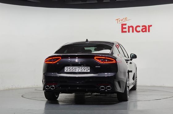 Kia Stinger 2.0 Turbo AWD Platinum — пробег 32 692 км — фото 4 из 5