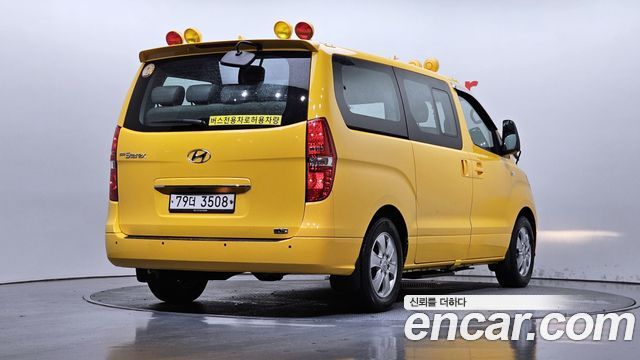 Hyundai Starex School Bus LPi — пробег 82 803 км — фото 2 из 5