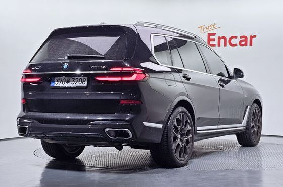 BMW X7 xDrive 40i M Sport 7STR — пробег 12 537 км — фото 2 из 5