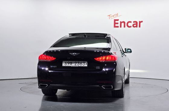 Hyundai Genesis G380 Finest Edition AWD — пробег 92 452 км — фото 4 из 5