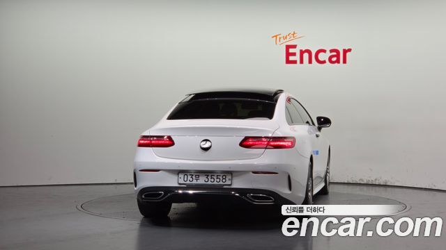 Mercedes-Benz E-Class из Кореи Encar