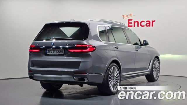 BMW X7 xDrive 40i Design Pure Excellence 6-Seater — пробег 28 570 км — фото 2 из 5