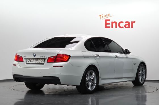BMW 5-Series 520d xDrive M Aero Dynamic — пробег 170 212 км — фото 2 из 5