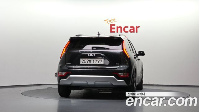 Kia Niro Trendy — пробег 69 577 км — фото 4 из 5