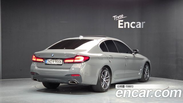 BMW 5-Series 523d xDrive M Sport — пробег 98 805 км — фото 2 из 5