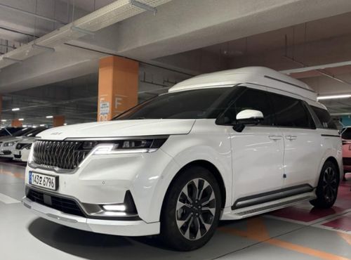 Kia Carnival Diesel 9-Seater Hi-Limousine Signature — пробег 44 013 км — фото 3 из 5