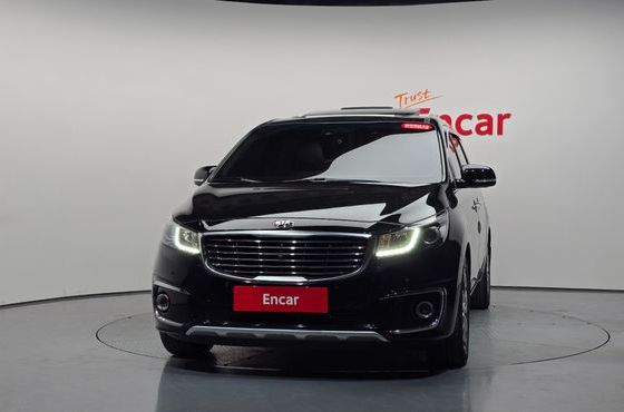 Kia Carnival 9-seater Prestige — пробег 111 213 км — фото 3 из 5