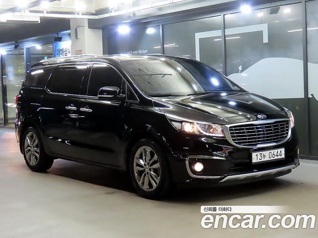 Kia Carnival 7-seater Limousine VIP — пробег 104 422 км — фото 1 из 5