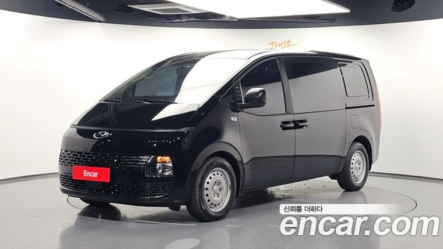 Hyundai Staria Cargo 5-Seater Smart — пробег 95 745 км — фото 1 из 5