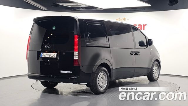 Hyundai Staria Cargo 5-Seater Smart — пробег 95 745 км — фото 2 из 5