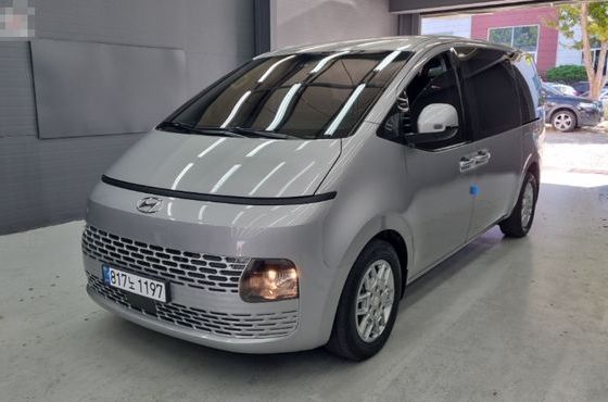 Hyundai Staria Cargo 5-Seater Modern — пробег 164 747 км — фото 1 из 5