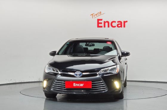 Toyota Camry Hybrid XLE — пробег 123 845 км — фото 3 из 5