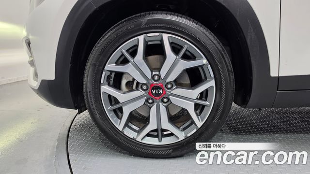 Kia Seltos из Кореи Encar