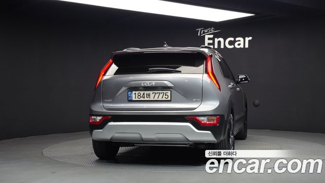 Kia Niro Trendy — пробег 63 234 км — фото 4 из 5