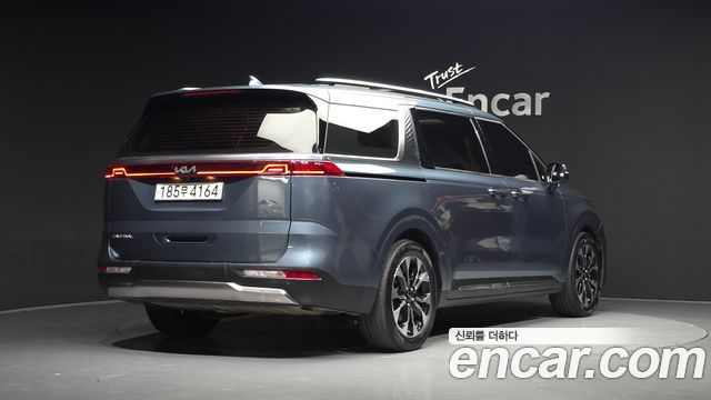 Kia Carnival Diesel 9-Seater Signature — пробег 82 981 км — фото 2 из 5