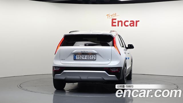 Kia Niro Best Selection — пробег 15 853 км — фото 4 из 5