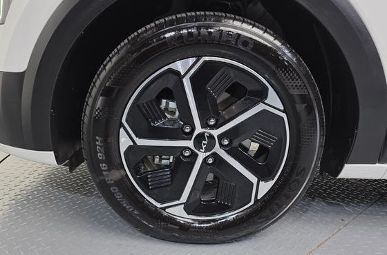Kia Niro Best Selection — пробег 15 853 км — фото 5 из 5