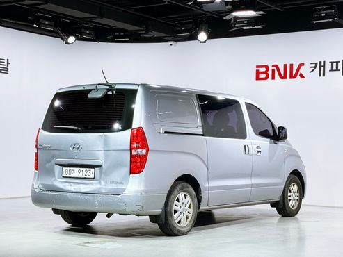 Hyundai Starex 5-Seater VAN Smart — пробег 222 051 км — фото 2 из 5