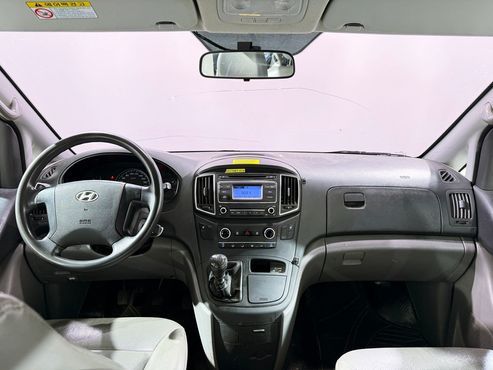 Hyundai Starex 5-Seater VAN Smart — пробег 222 051 км — фото 4 из 5