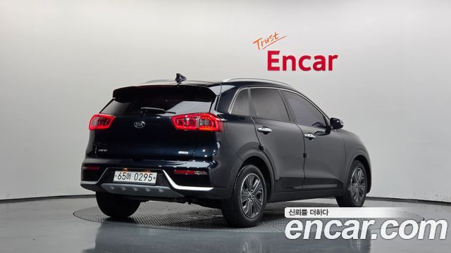 Kia Niro из Кореи Encar