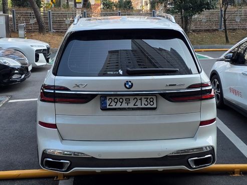 BMW X7 xDrive 40i M Sport 6STR — пробег 24 000 км — фото 4 из 5