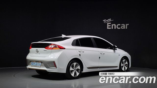 Hyundai Ioniq N — пробег 201 700 км — фото 2 из 5