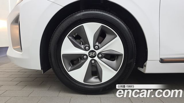 Hyundai Ioniq N — пробег 201 700 км — фото 5 из 5