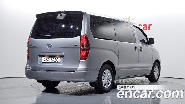 Hyundai Starex 11-Seater Wagon Modern — пробег 39 867 км — фото 2 из 5