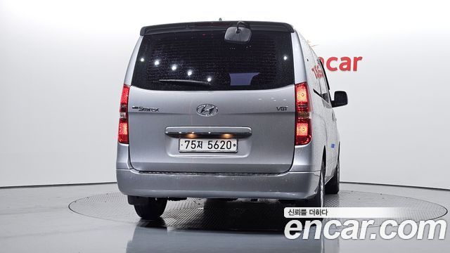 Hyundai Starex 11-Seater Wagon Modern — пробег 39 867 км — фото 4 из 5