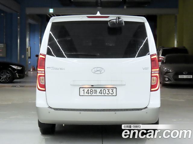 Hyundai Starex Urban 9-Seater Exclusive — пробег 178 554 км — фото 4 из 5