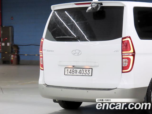 Hyundai Starex Urban 9-Seater Exclusive — пробег 178 554 км — фото 5 из 5