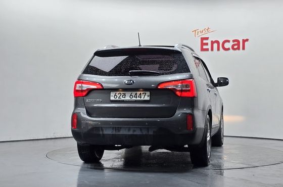 Kia Sorento Diesel 2.0 2WD Prestige — пробег 173 398 км — фото 4 из 5