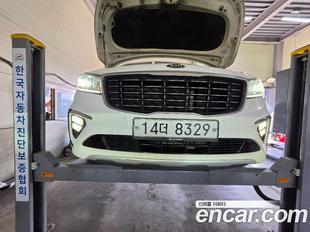 Kia Carnival из Кореи Encar