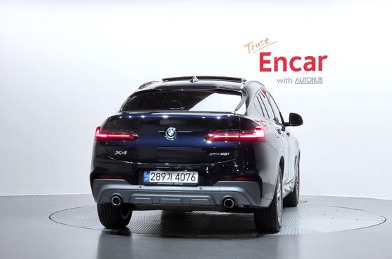 BMW X4 xDrive20i M Sports X Onlile Exclusive Edition — пробег 76 927 км — фото 4 из 5