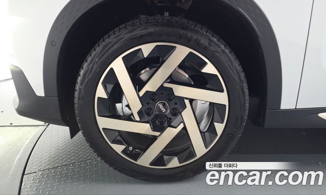 Mini Countryman ALL4 Favoured — пробег 35 км — фото 5 из 5