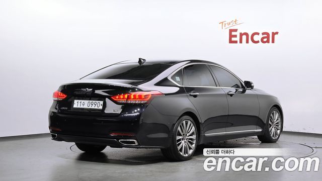 Hyundai Genesis из Кореи Encar