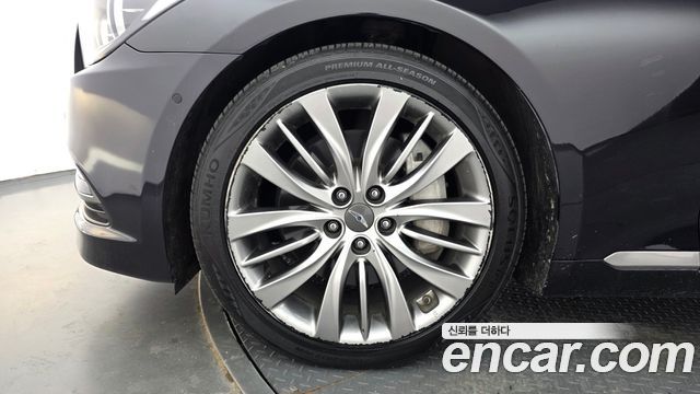 Hyundai Genesis из Кореи Encar