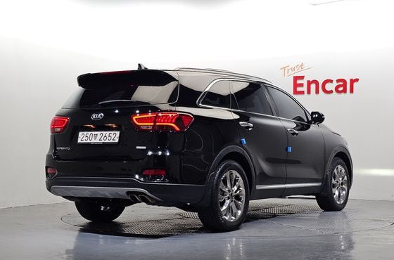 Kia Sorento Diesel 2.0 2WD Prestige — пробег 137 934 км — фото 2 из 5