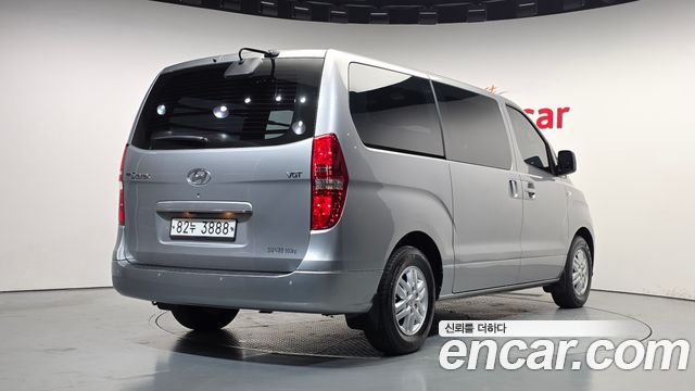 Hyundai Starex Van 3-Seater Smart — пробег 75 359 км — фото 2 из 5