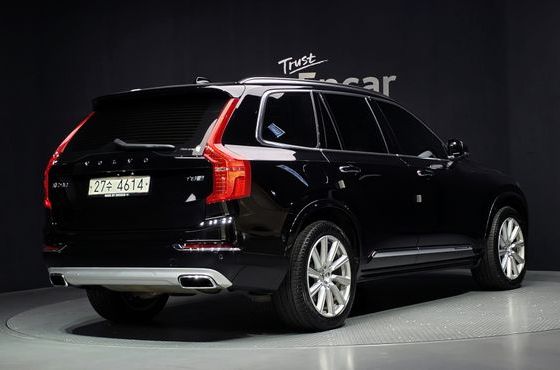 Volvo XC90 T8 Inscription Hybird — пробег 78 184 км — фото 2 из 5