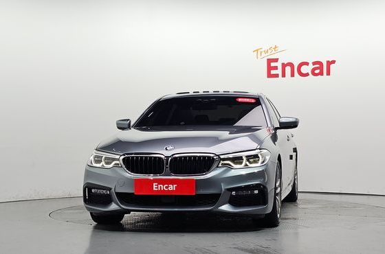 BMW 5-Series 520d xDrive M Sport Package Plus — пробег 112 581 км — фото 3 из 5